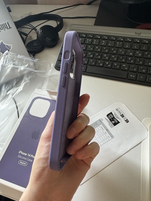Оригінальний Фіолетовий чохол для iPhone 14 Pro — новий