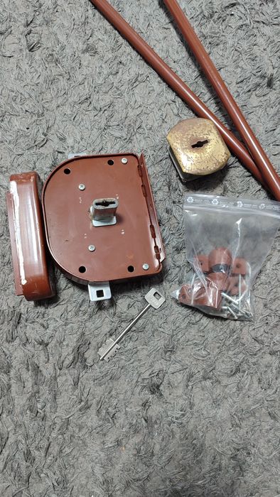 Fechaduras esquerdas várias64575296807042124