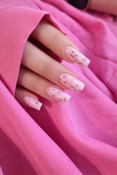 Манікюр,  нарощення