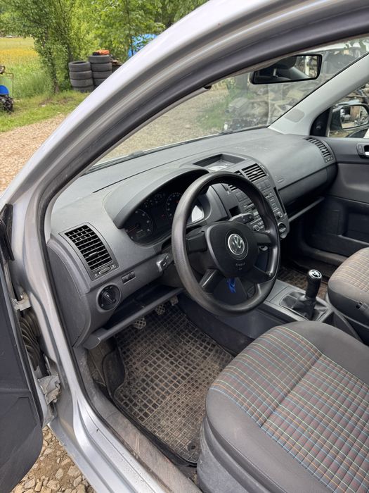 Двері Volkswagen Polo IV(4 9N) 1.2 AZQ/BMD разборка/розборка LA7W ресталінг