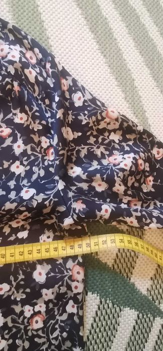 Bluzka elegancka Zara  38 M w kwiatki granatowa