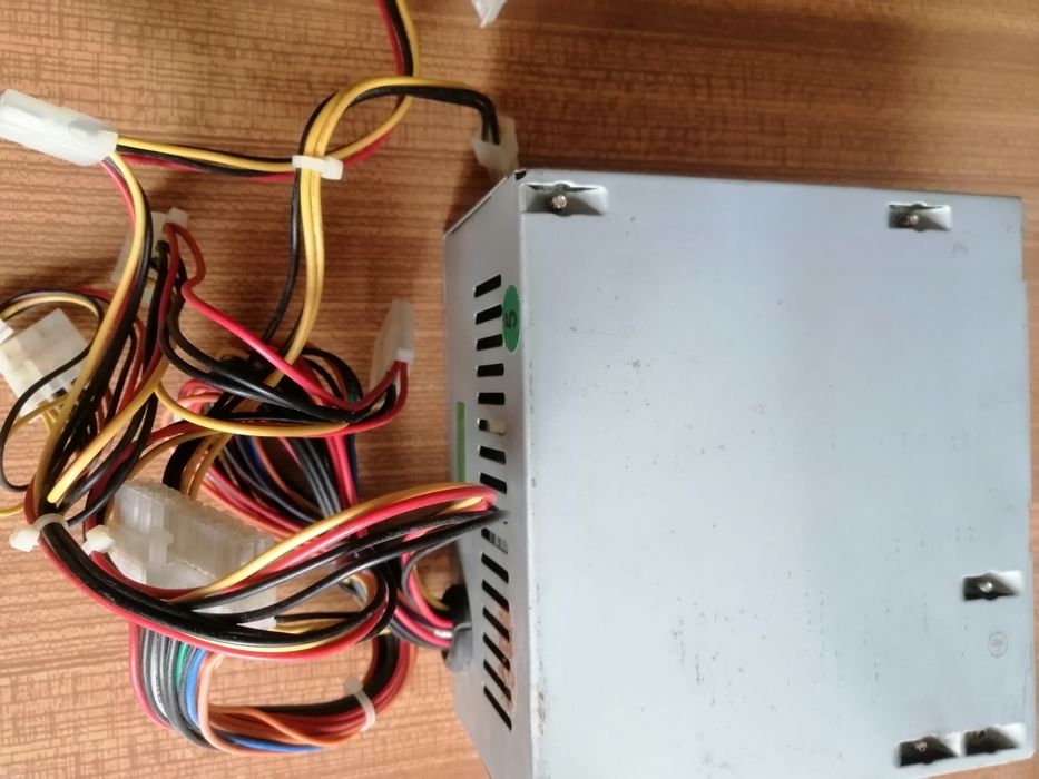 Блок живлення 400 W на запчастини