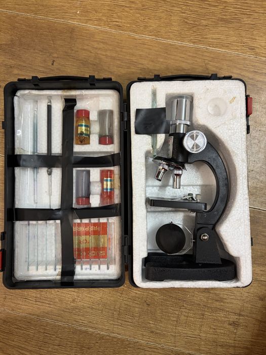 Kit microscopio vintage