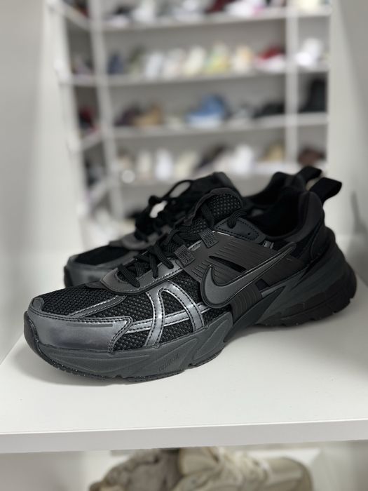Кросівки чоловічі Nike V2K Run Black HJ4497-001 41,42,44  оригінал