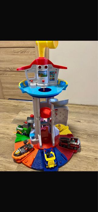 Wieża Psi Patrol plus autka