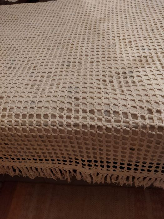 Colcha em renda manual