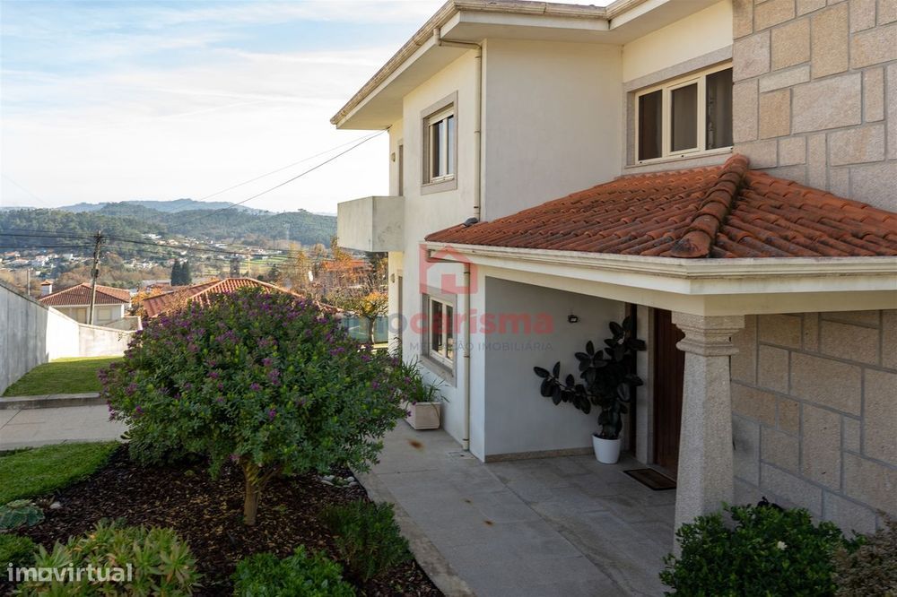 Moradia T4 em Guardizela, Guimarães