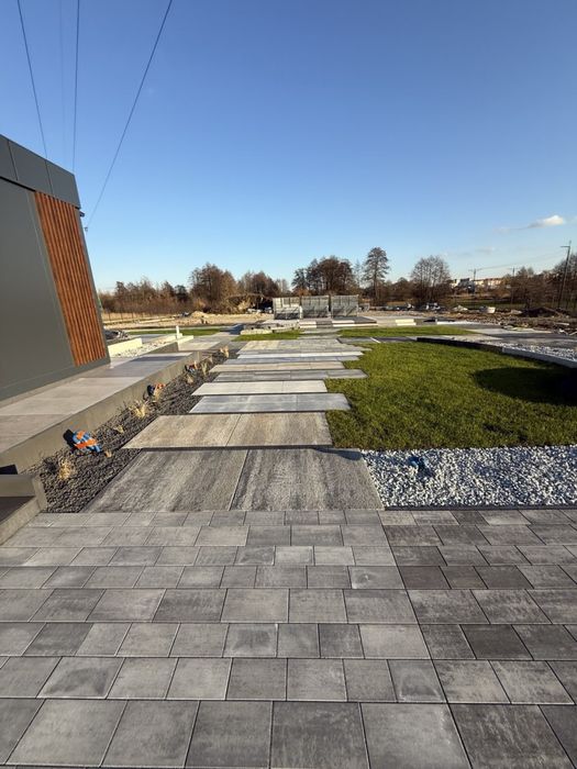 Usługi brukarskie/układanie kostki brukowej