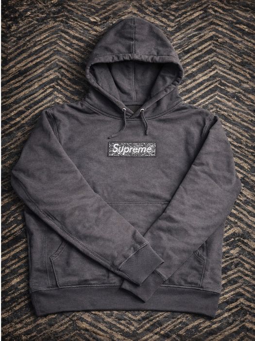 Czarna bluza supreme