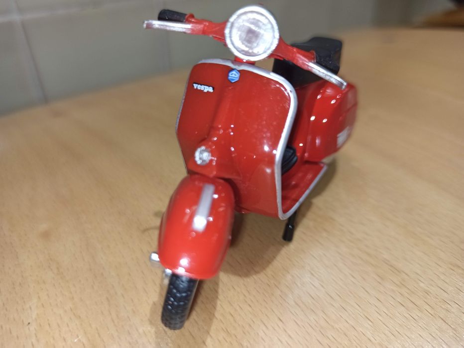 Miniatura vespa mota, VW T1 pão de forma