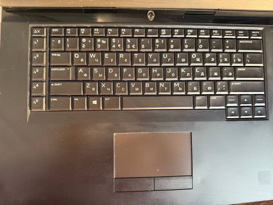 Alienware 15 R4 i7-8750h/16/1tb+256ssd/ gtx 1060 6gb