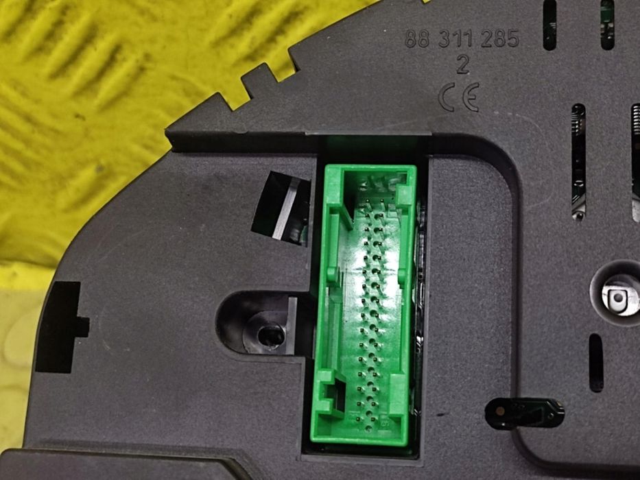 audi a6 c5 2.4 licznik 110080128/005