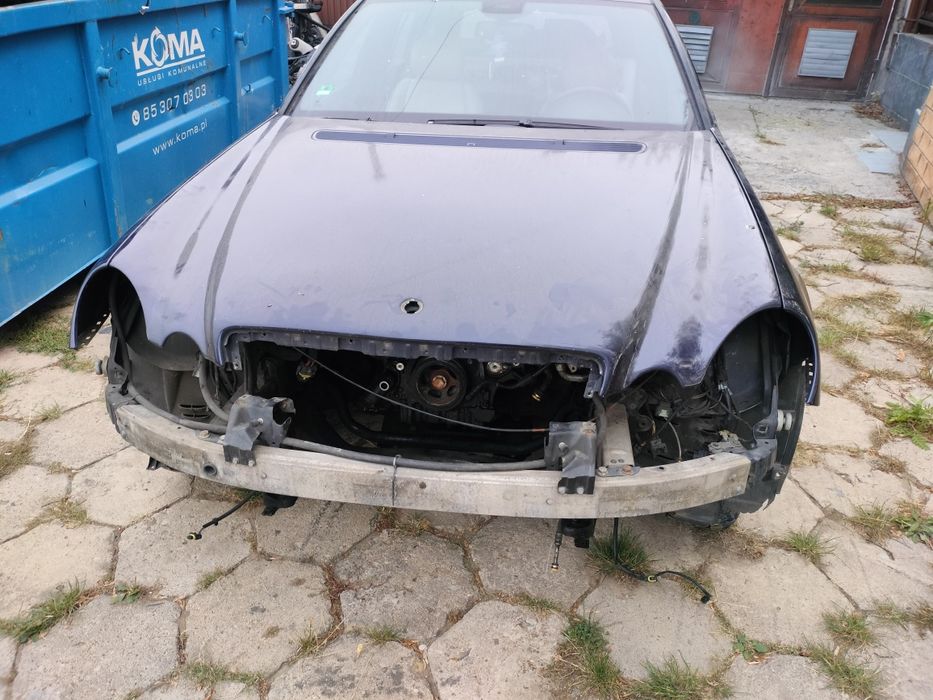 Maska Mercedes w211 c359