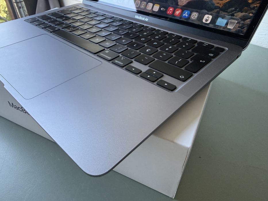 Apple Macbook Air 13” M1 2020