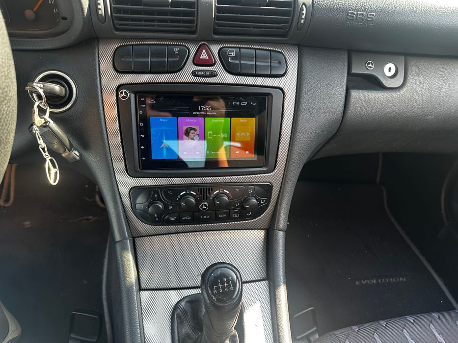Mercedes-Benz C 220 — fotografia 9