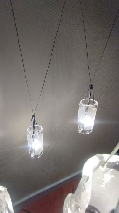 Lampa pokojowa na sześć żarówek