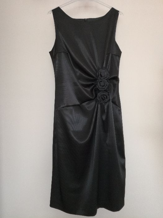 Elegancka czarna sukienka - produkt polski