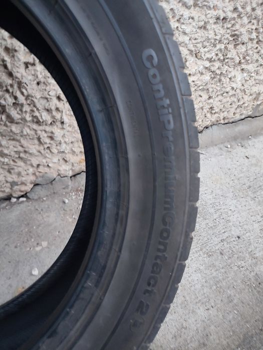 Pojedyncza opona Continental ContiPremiumContact2  215/55/18 99V