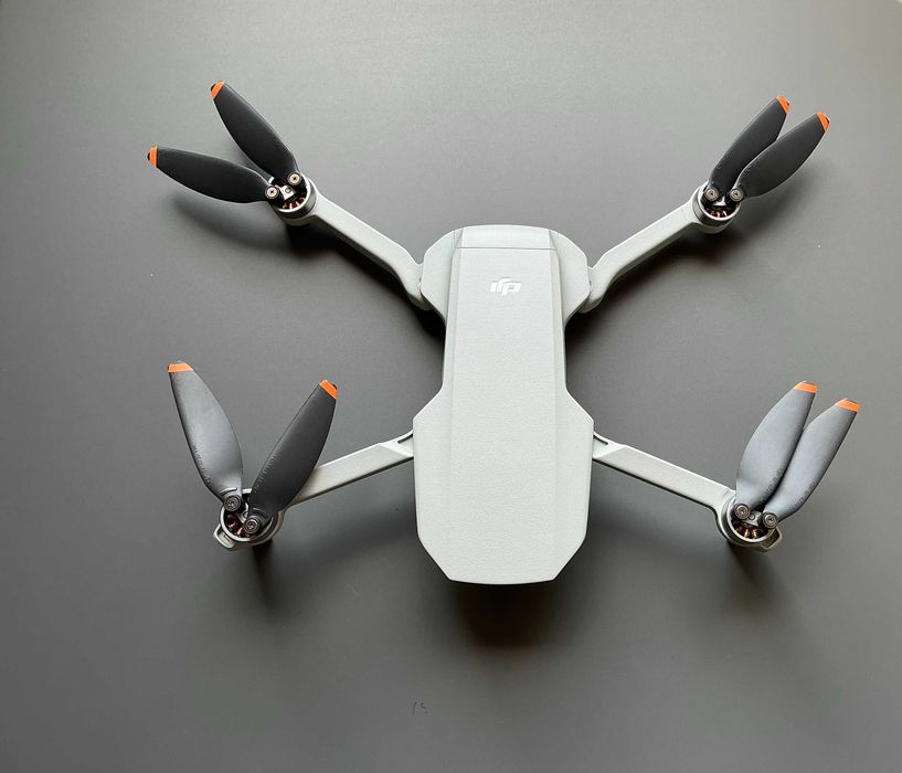 Drone DJI Mini 2 (4K) + Cartão 128GB — Como novo