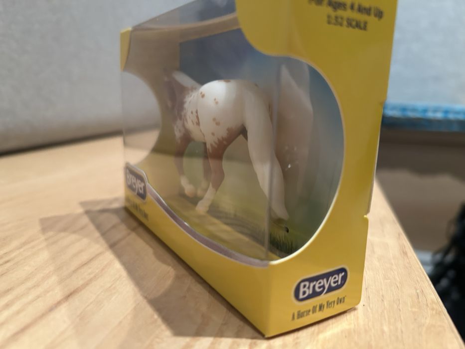 Breyer Chickadee