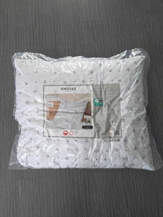 Nowa poduszka pod głowę