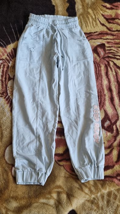 Продам кофту и штаны на девочку 140  рост