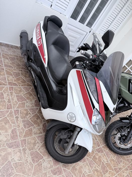 Yamaha Majesty400
