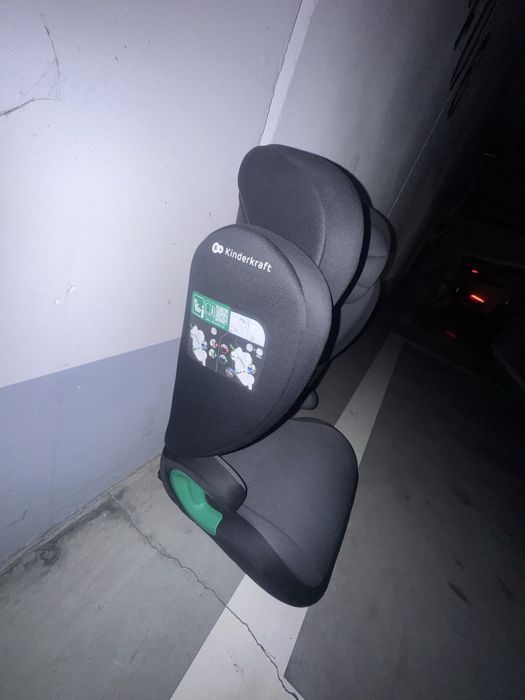 Fotelik samochodowy Kinderkraft – bardzo dobry stan