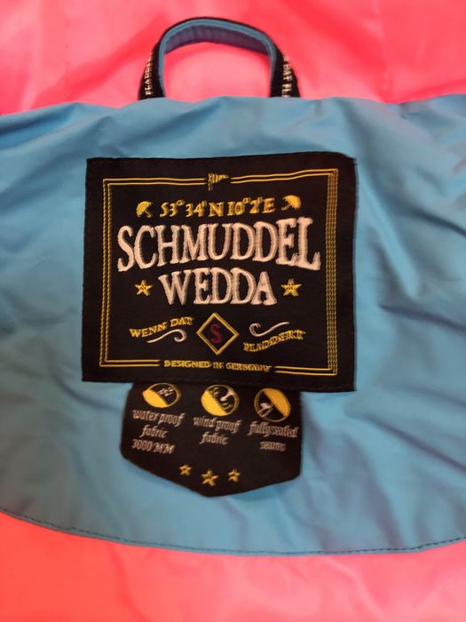 Śliczny płaszcz zimowy przeciwdeszczowy Schmuddelwedda