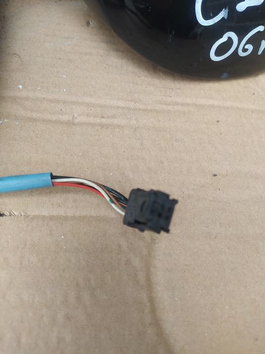 Lusterko prawe przednie elektryczne Citroëna C2