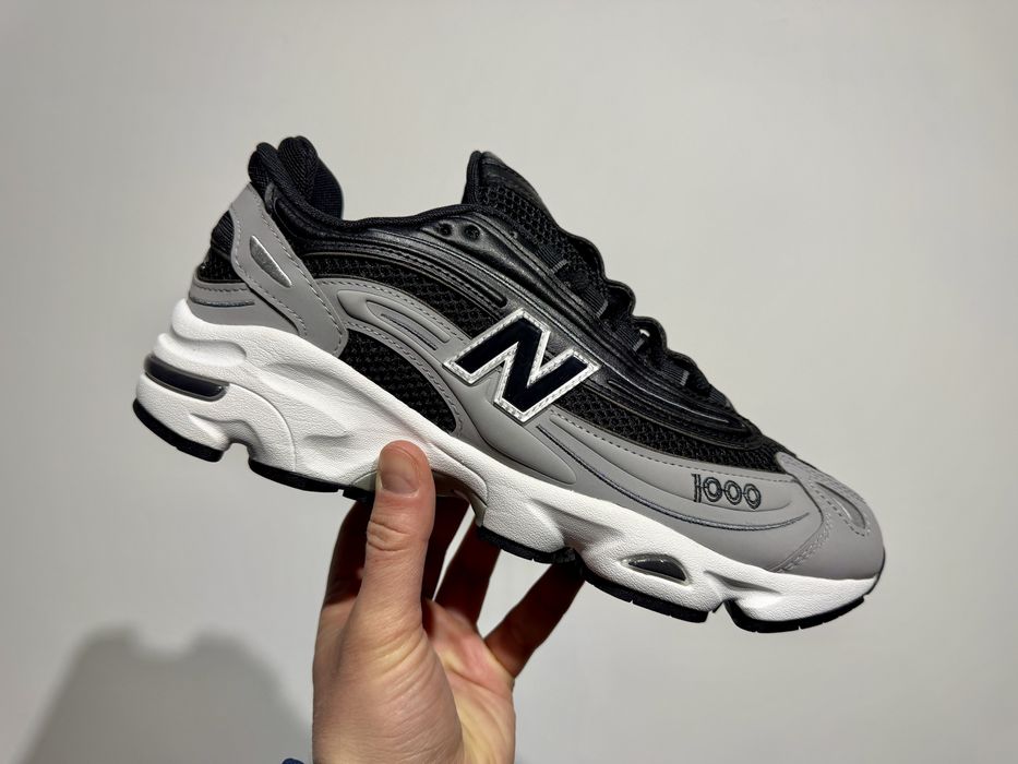 Кросівки чоловічі New Balance 1000 M1000A