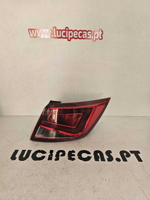 Farolim Direito Seat Leon ST