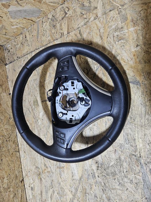 Kierownica Sport MPakiet Bmw E90 E91 E92 E93 multifunkcja obręcz