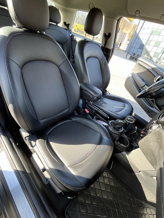 MINI Cooper Hardtop 2015 року(по штатам 2016р.)