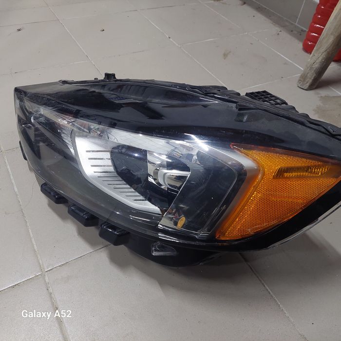 ФОРД ЕДЖ. Фара ліва