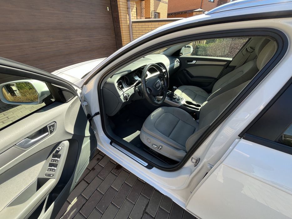 Продам власне авто Audi A4 B8