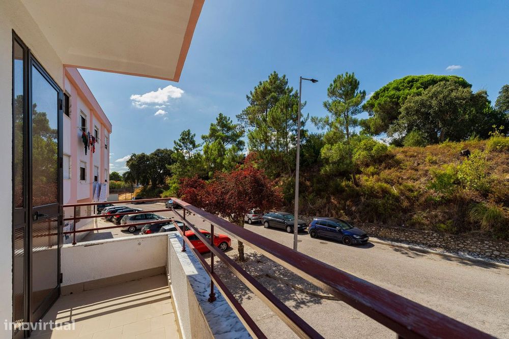 Paivas / Amora - Apartamento T3 Com Garagem
