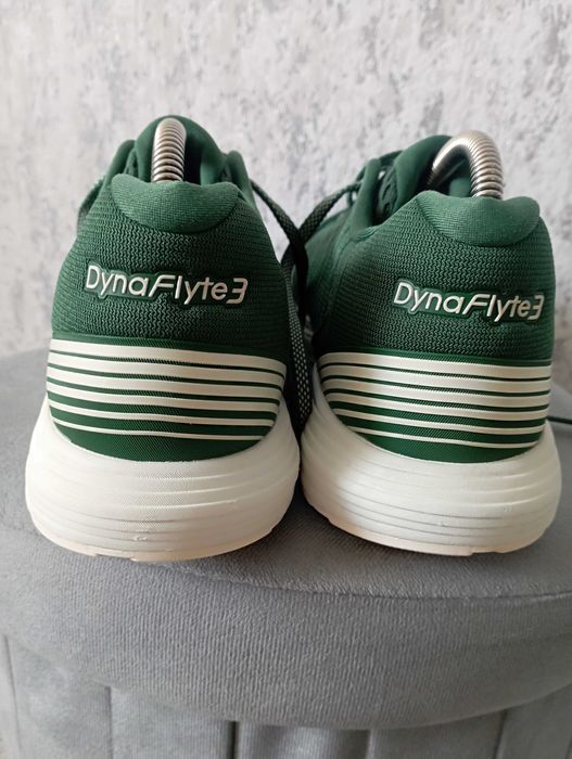Кросівки ASICS Dyna Flute 3.