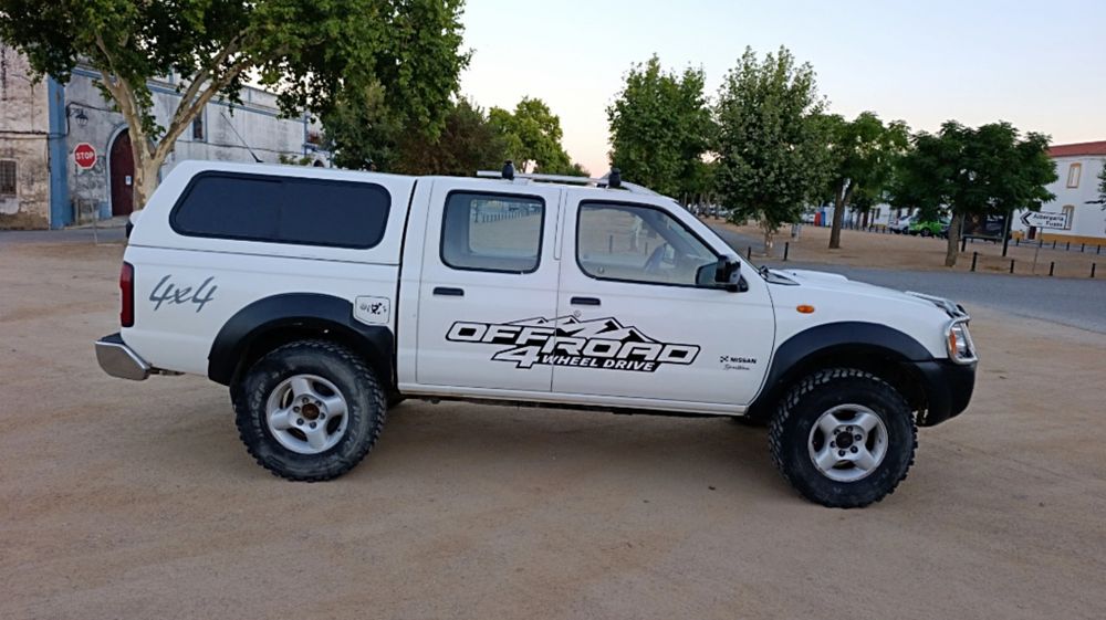 Nissan Navara d22 2.5td 133cv ano 2005
