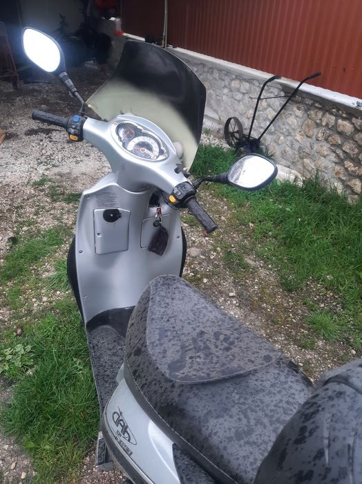 Скутер Малагуті 49 кубиків