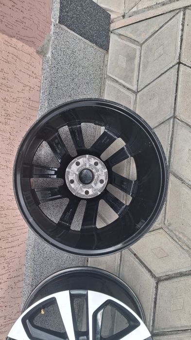 Оригінальні диски титани VW Tiguan Passat 5/112R17 vag Dublin Поштучно
