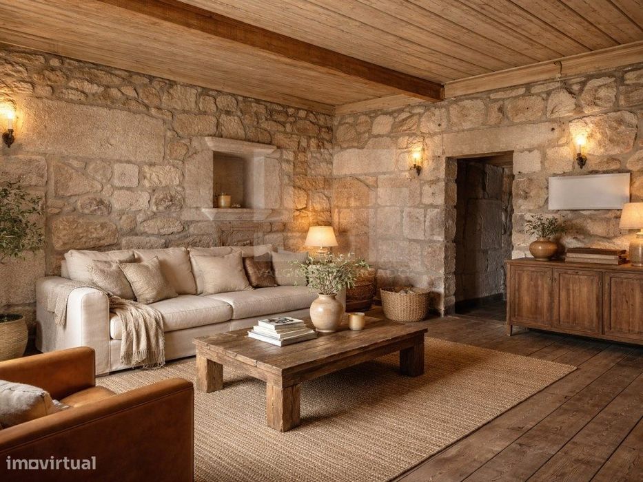 Moradia localizada no coração de Tarouca, distrito de Viseu