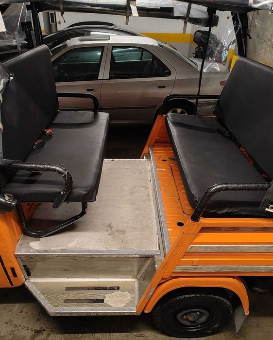 Tuk Tuk Piaggio Ape Classic 400