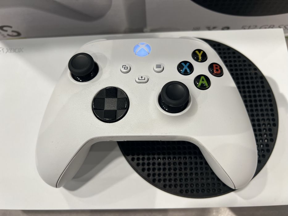 Jak nowy XBOX Series S 512Gb + oryginalny Pad