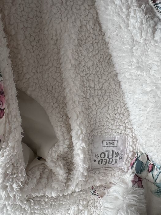 Теплий одяг для дівчинки 2-6 місяців