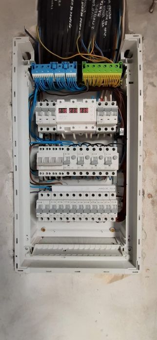 Електромонтажні роботи, послуги електрика