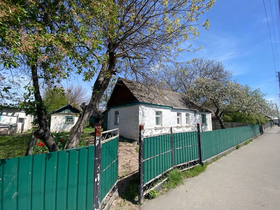 Продам будинок, в затишному районі, недалеко від центру м.Радомишль