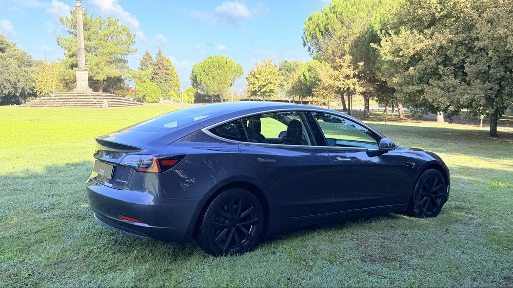 Tesla model 3 long range 462cv
