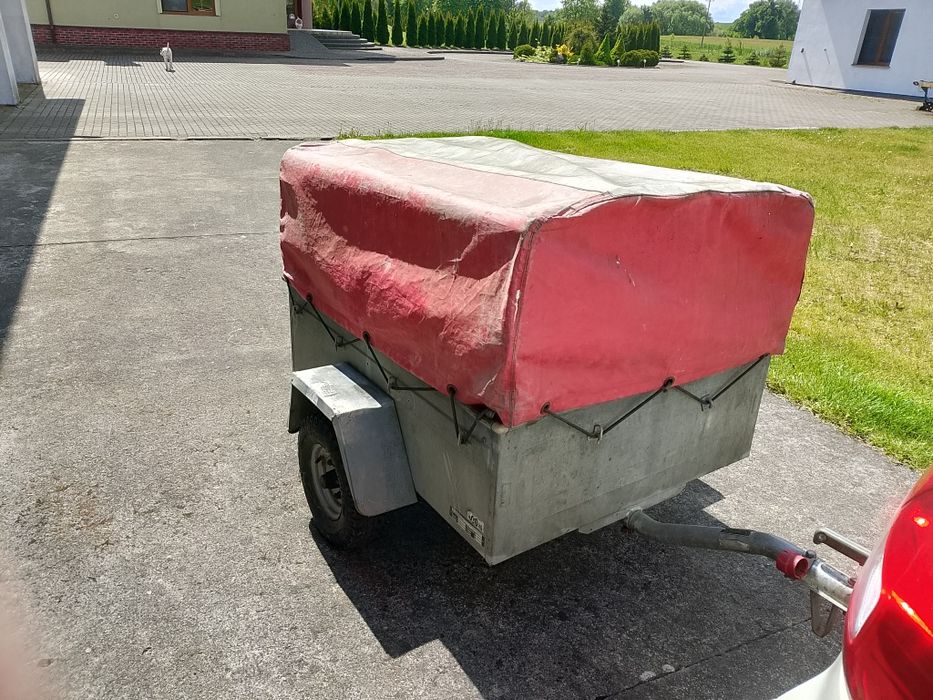Przyczepka samochodowa