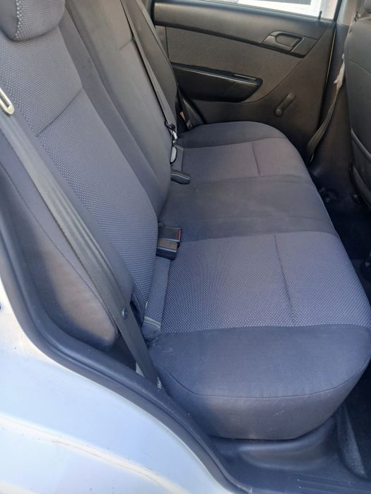 Chevrolet  Aveo 1.2  do ano 2010